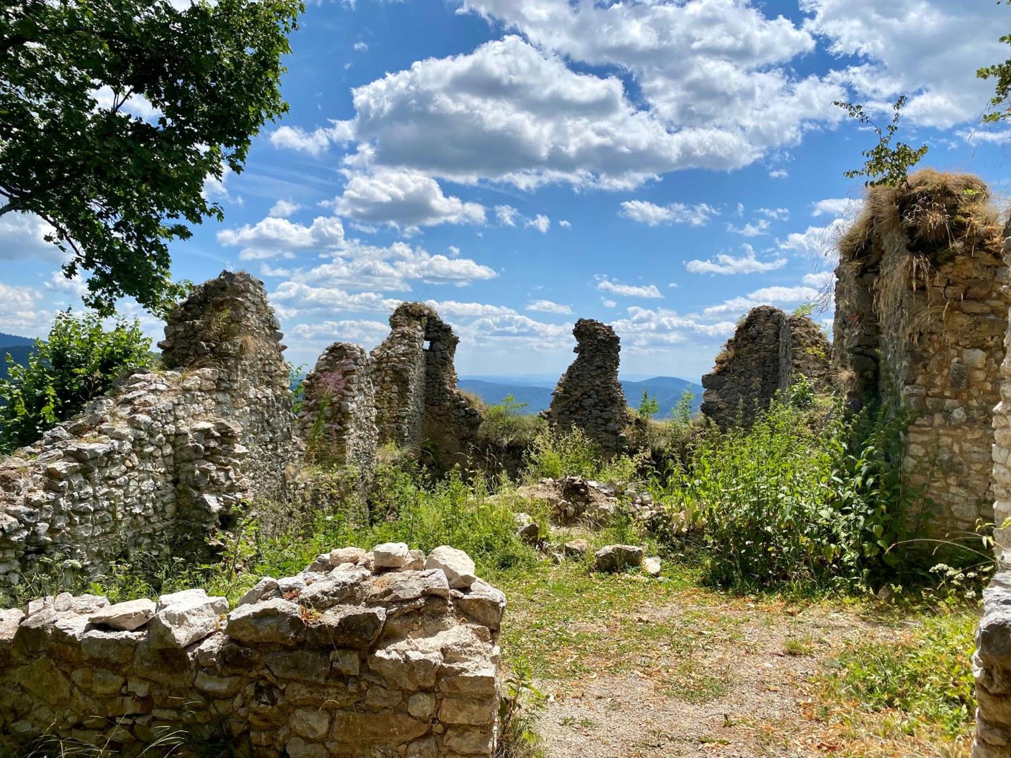 Drevenica Emilka, 5 Min Restauracia, Z Terasy Vyhlad Na Kralovu Holu A Polomske Ocko, Gril, Ohnisko, Kotlik Villa Брезно Екстериор снимка